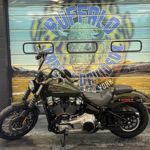 2026 Harley-Davidson® Street Bob® Olive Steel Metallic Chrome Laced Wheels thumb 3
