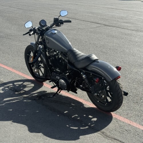 XL 883N 2022 Iron 883™ thumb 1