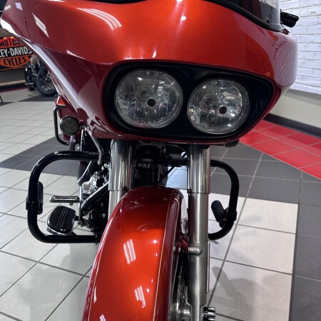 2013 Harley-Davidson® Road Glide® Custom Sedona Orange thumb 2