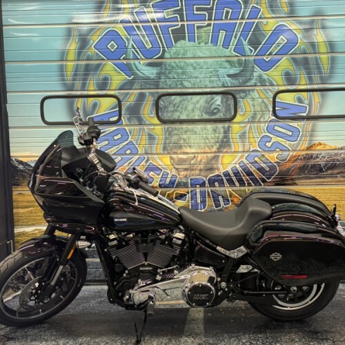 2026 Harley-Davidson® Low Rider® ST Vivid Black Chrome Trim thumb 3