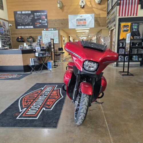 2026 Harley-Davidson® Street Glide Limited thumb 2