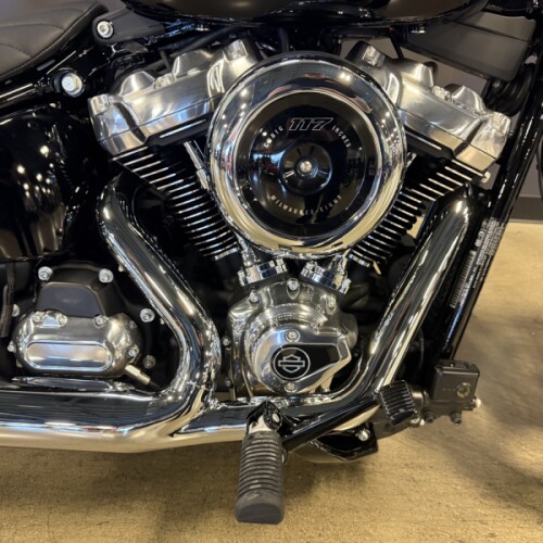 FXBB 2026 Street Bob® thumb 3