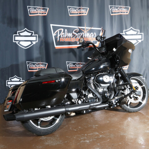 FLTRX 2025 Road Glide™ thumb 3