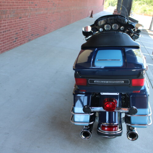 2010 Harley-Davidson® Electra Glide® Ultra Classic® Exclusive - Dark Blue - Peace Officer thumb 1