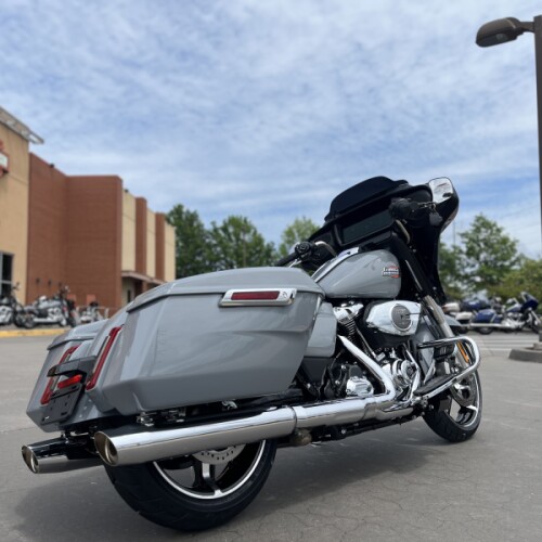 2026 Harley-Davidson® FLHX Street Glide® DRK BILIARD GRY thumb 2
