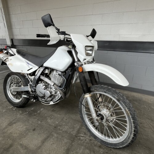 2011 Suzuki DR650SE thumb 3