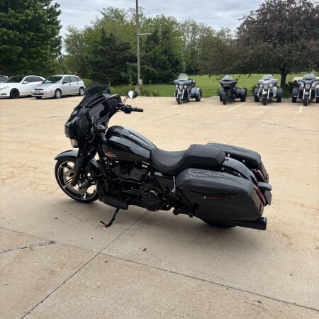 2025 Harley-Davidson® Street Glide® Midnight Firestorm - Black Finish thumb 1