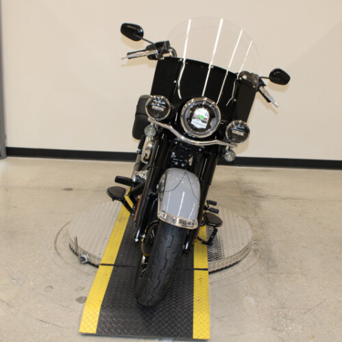 2026 Harley-Davidson Heritage Classic Cruiser FLHC thumb 0