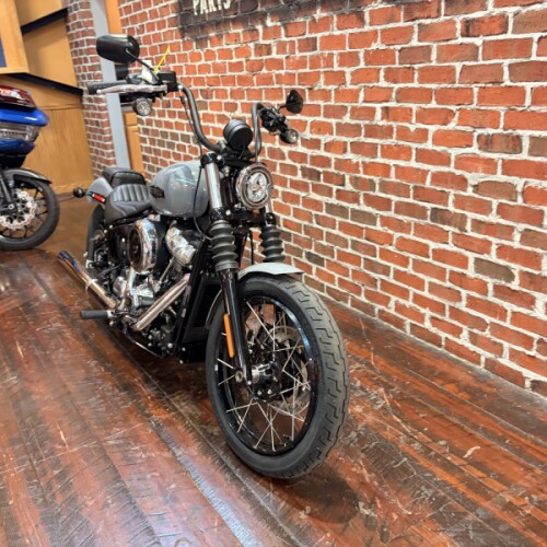 FXBB 2026 Street Bob® thumb 1