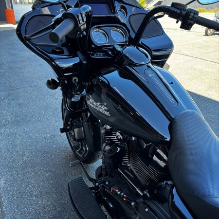 2024 Harley-Davidson® Road Glide 3 thumb 0
