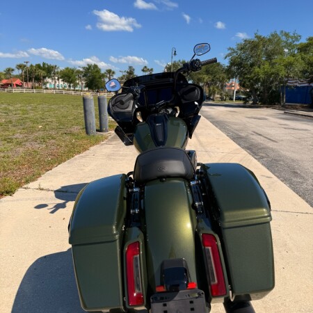 FLTRX 2026 Road Glide® thumb 2