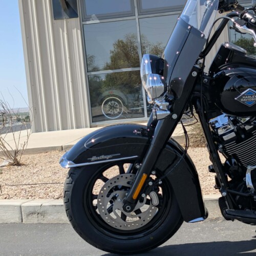 2026 Harley-Davidson® Heritage Classic Vivid Black  thumb 0