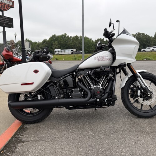 2026 Harley-Davidson® Low Rider® ST White Onyx Pearl Black Trim thumb 2