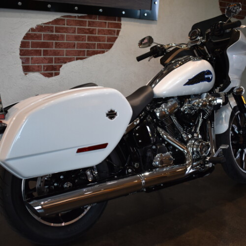 2026 Harley-Davidson® Low Rider® ST White Onyx Pearl Chrome Trim thumb 2