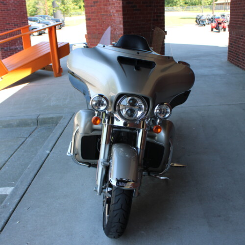 2018 Harley-Davidson® Electra Glide® Ultra Classic® Electric Blue/Silver Fortune thumb 0