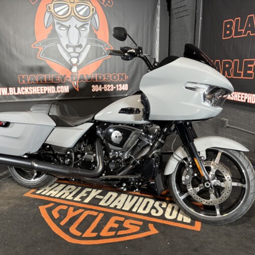 2026 Harley-Davidson® Road Glide™ FLTRX thumb 2