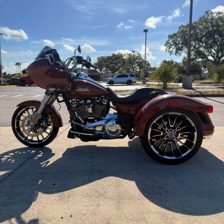 FLTRT 2024 Road Glide 3 thumb 0