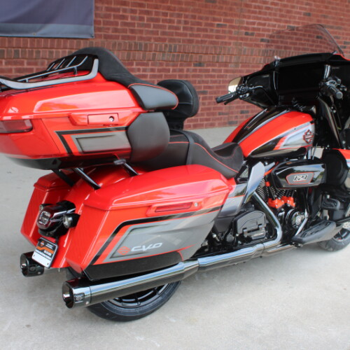 2026 Harley-Davidson® CVO Street Glide Limited Citrus Heat CVO Tri-Tone thumb 2