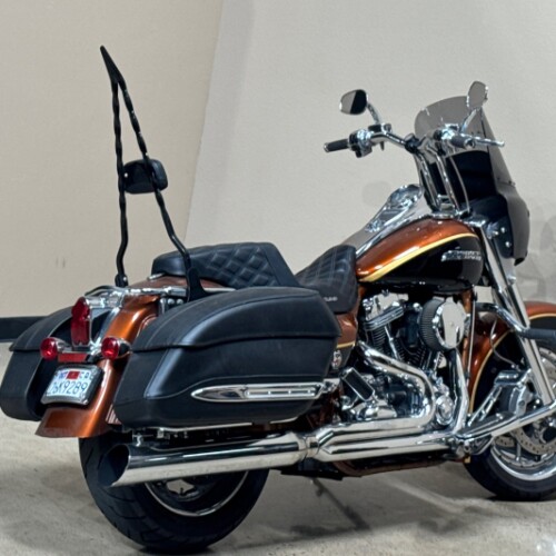 2008 Harley-Davidson® Screamin’ Eagle Road King Anniversary Copper Pearl/Black Onyx thumb 2