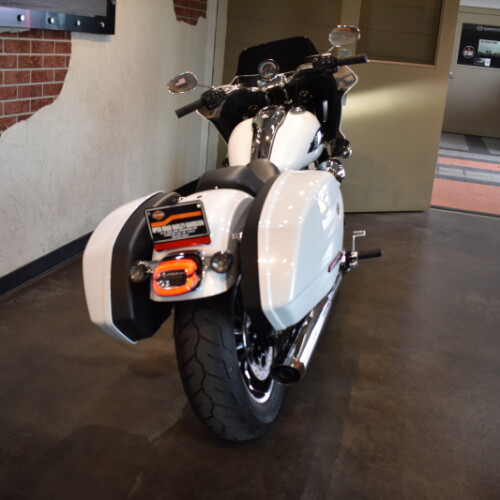 2026 Harley-Davidson® Low Rider® ST White Onyx Pearl Chrome Trim thumb 1