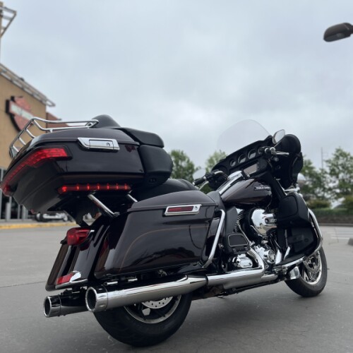 2014 Harley-Davidson® FLHTCU  Electra Glide® Ultra Classic® BLACKND CAYENNE 615198 thumb 2
