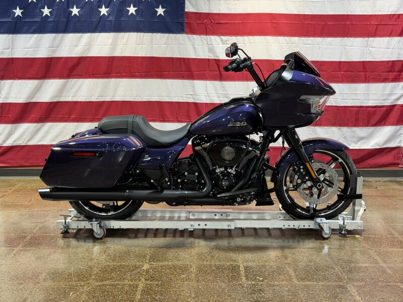 Harley-Davidson® Road Glide® 2026 FLTRX PURPLE ABYSS