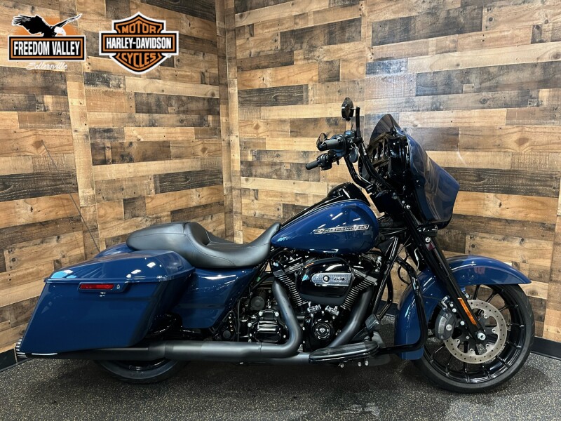 2019 Harley-Davidson® Street Glide® Special Billiard Blue  FLHXS
