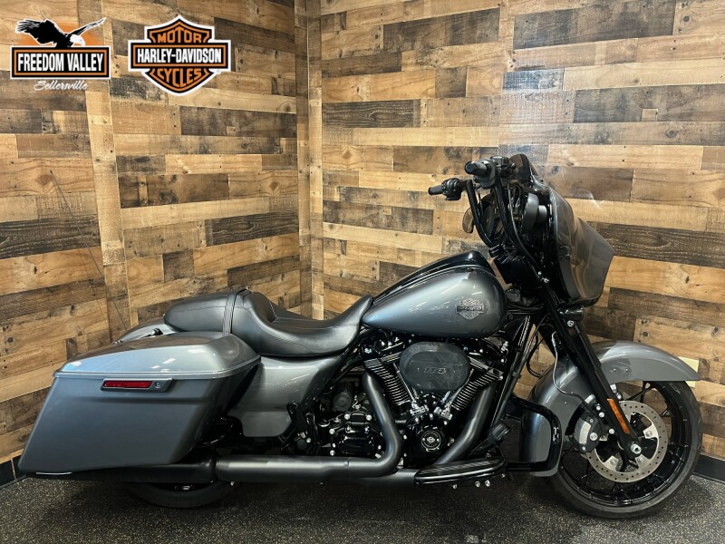 2021 Harley-Davidson® Street Glide® Special Gauntlet Gray Metallic - Black Finish flhxs