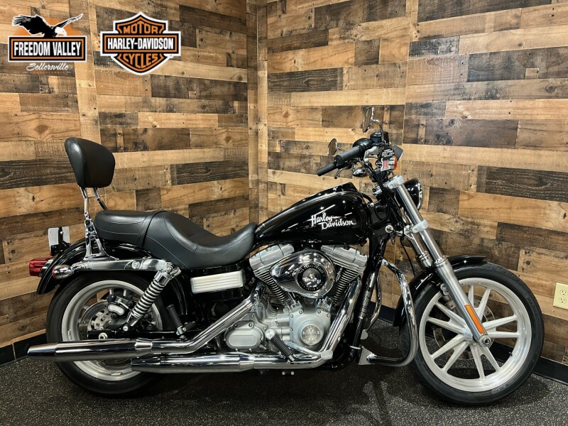 2009 Harley-Davidson® Dyna® Super Glide® Vivid Black FXD