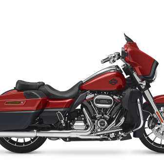 2018 FLHXSE CVO™ Street Glide® thumb 3