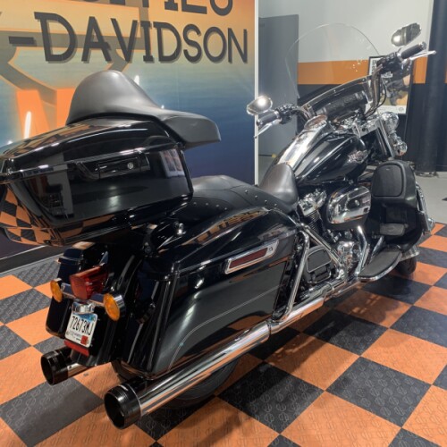 2017 Harley-Davidson Road King FLHR thumb 3