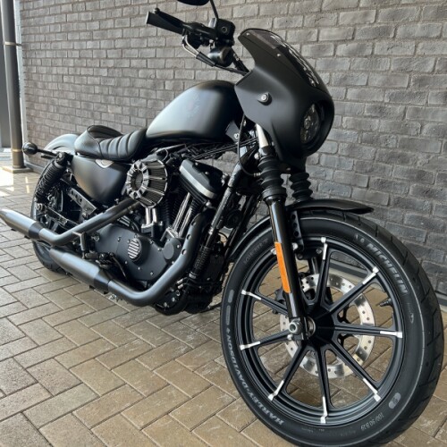 2019 Harley-Davidson® Iron 883™ Black Denim thumb 3