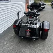2016 Harley-Davidson® Freewheeler® BLACK thumb 1