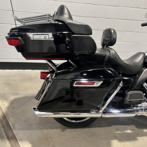 2020 Harley-Davidson® Ultra Limited Vivid Black FLHTK thumb 0