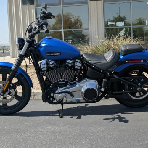2026 Harley-Davidson® Street Bob® Aurora Blue Denim w/Cast Wheels thumb 3