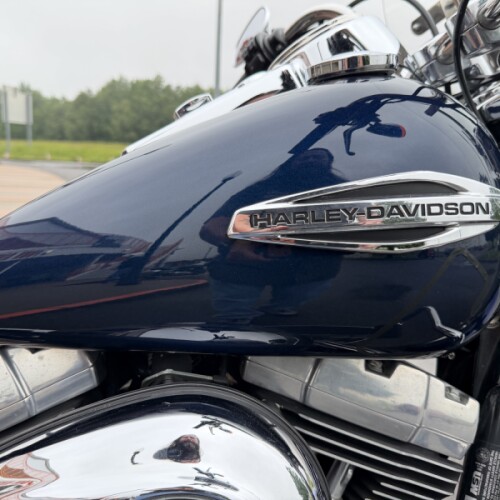 2013 Harley-Davidson® Switchback™ Big Blue Pearl thumb 2