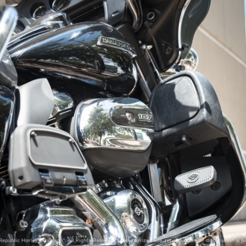 2019 Harley-Davidson® Electra Glide® Ultra Classic® FLHTCU thumb 1