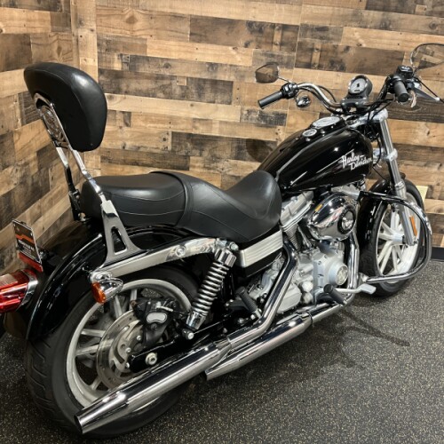 2009 Harley-Davidson® Dyna® Super Glide® Vivid Black FXD thumb 2