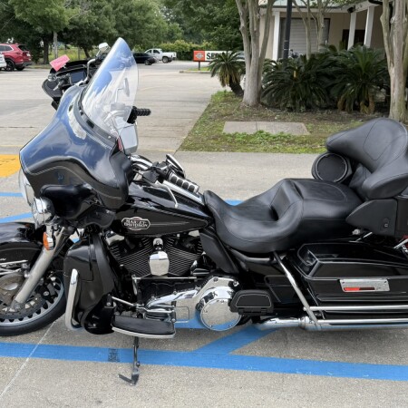 2010 Harley-Davidson® Electra Glide® Ultra Classic® thumb 0