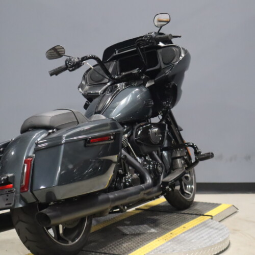 2025 Harley-Davidson® Road Glide™ FLTRX thumb 0
