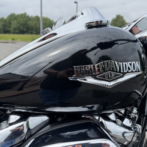 2019 Harley-Davidson® Road King® Vivid Black thumb 0