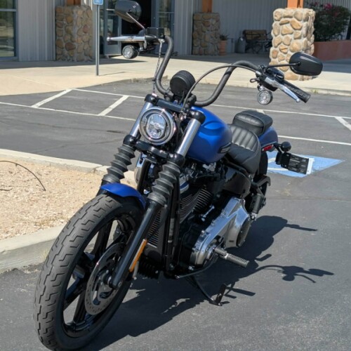 2026 Harley-Davidson® Street Bob® Aurora Blue Denim w/Cast Wheels thumb 2