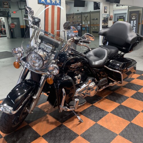 2017 Harley-Davidson Road King FLHR thumb 0