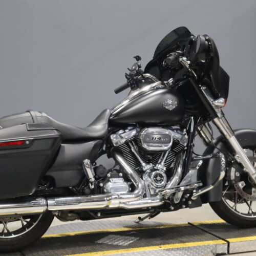 2022 Harley-Davidson® Street Glide® Special FLHXS thumb 2