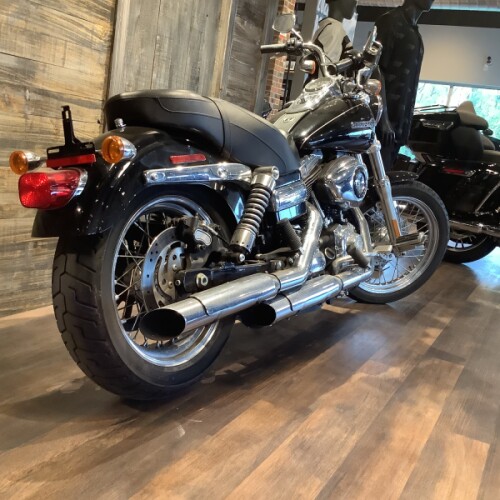 Harley-Davidson® Super Glide® Custom 2013 FXDC U120-13 Vivid Black thumb 1