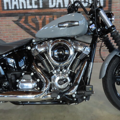 2026 Harley-Davidson® Street Bob® FXBB thumb 2
