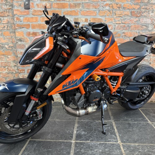 2020 KTM 1290 Super Duke R  thumb 1