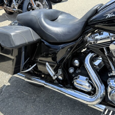 2010 Harley-Davidson® Road Glide® Custom thumb 2