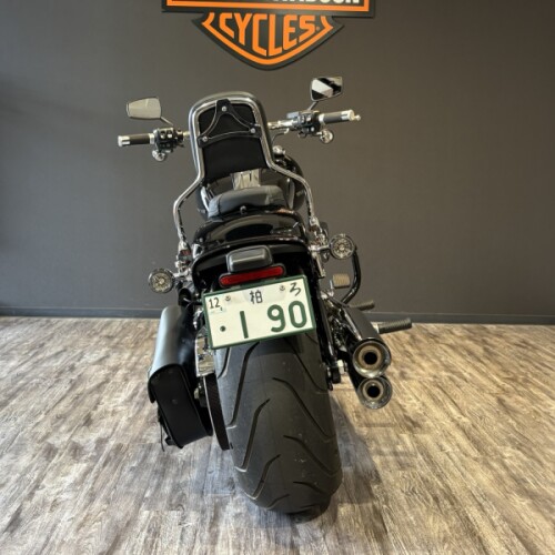 2025 Harley-Davidson® Breakout™ Vivid Black thumb 0