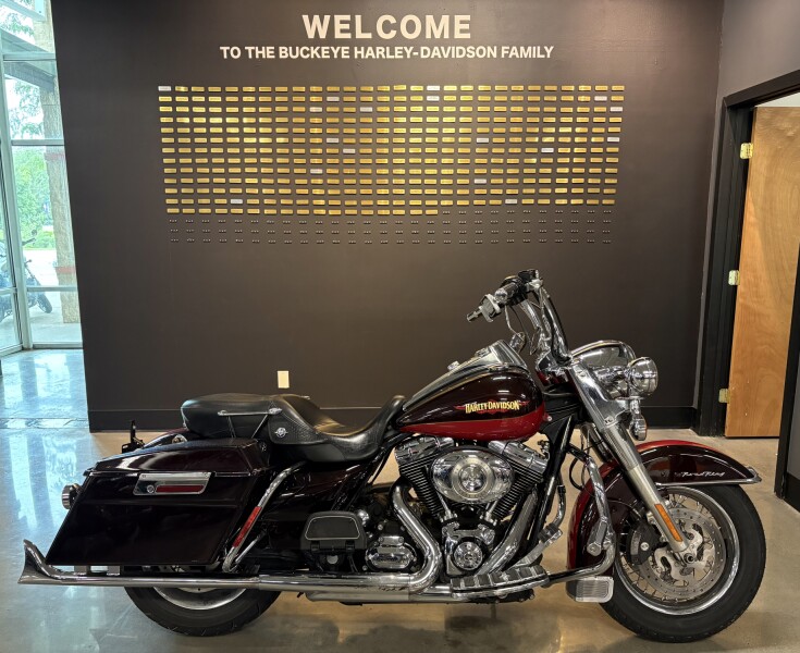 2010 Harley-Davidson® Road King® Brilliant Red